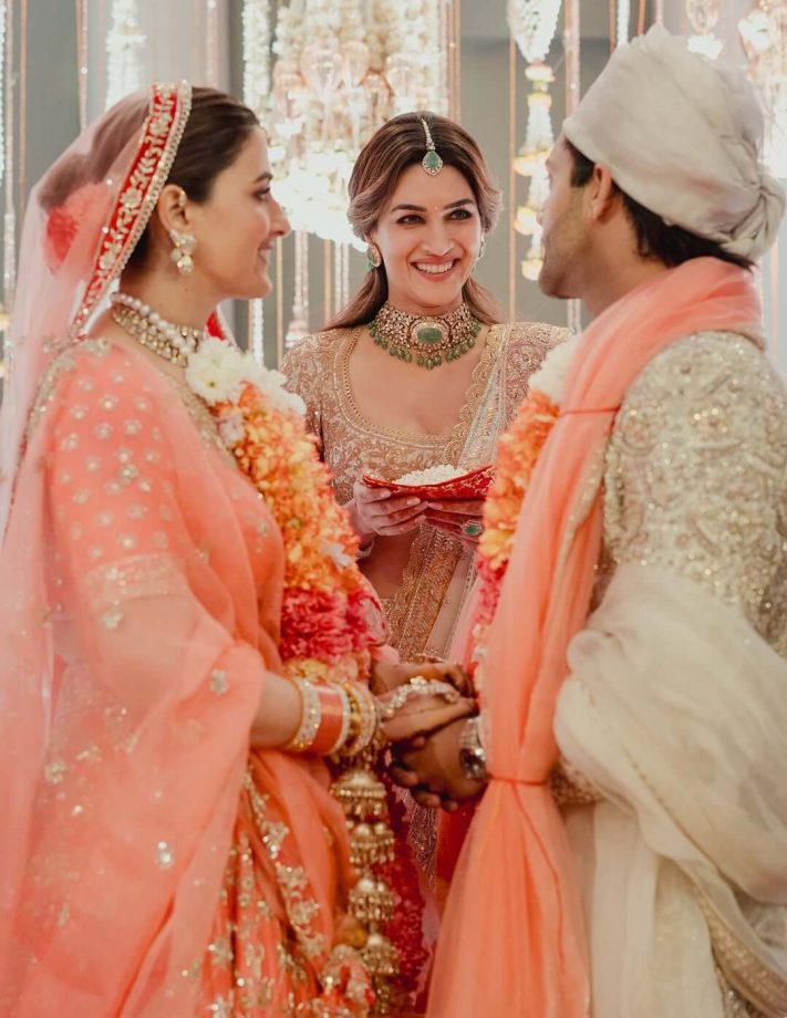 Kriti Sanon showers love on sister Nupur, Says ‘My little one is married’ 983399