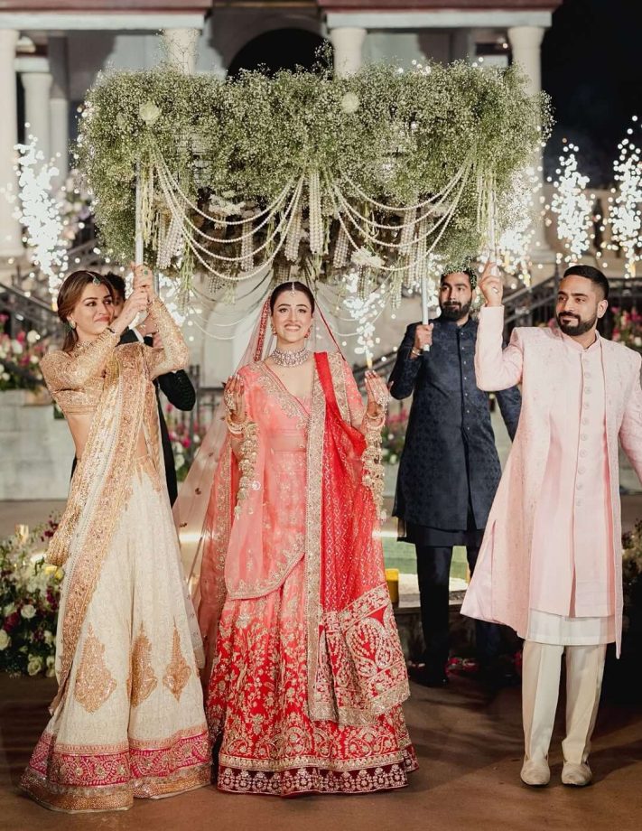 Kriti Sanon showers love on sister Nupur, Says ‘My little one is married’ 983396