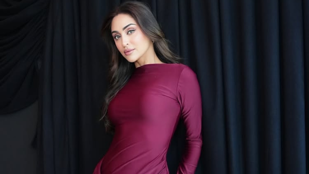 Krystle Dsouza Stuns in a Bold Yet Elegant Fashion Look 984669