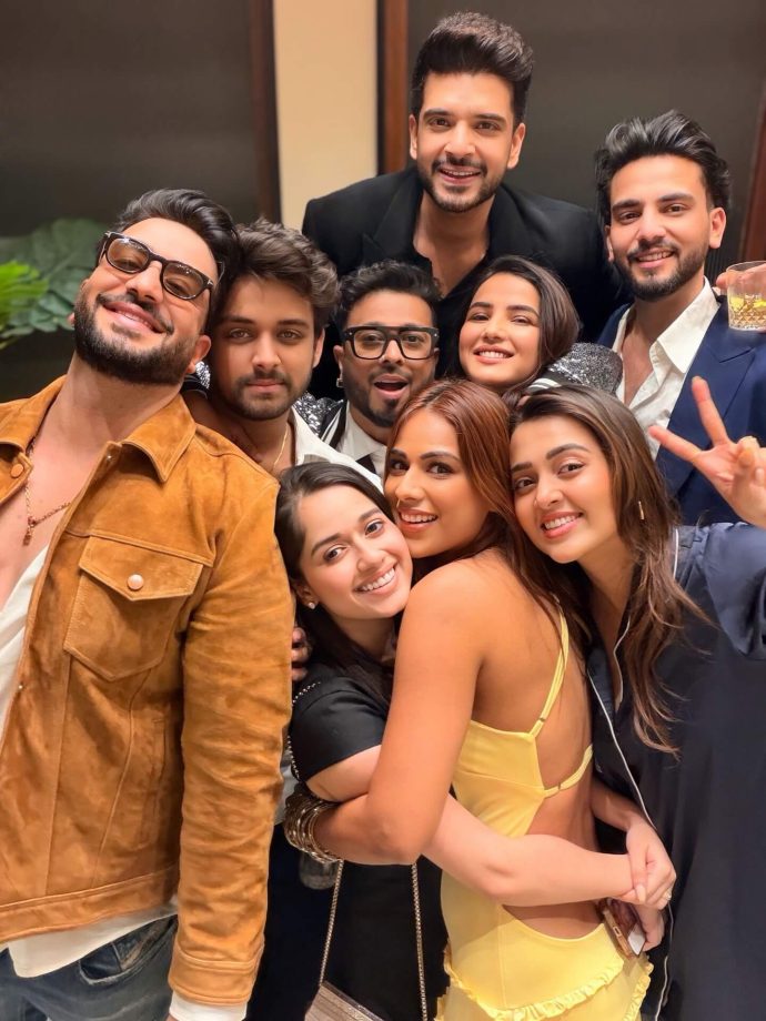 Laughter Chefs' Aly Goni Offers A Glimpse Into His Close-Knit Circle Of Friends 982639