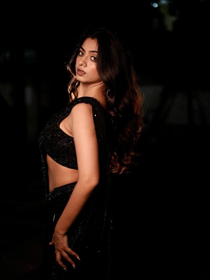 Mahadev And Sons Actress Garvita Sadhwani's Fashion Game Proves She's A Trendsetter - See Pics 982844