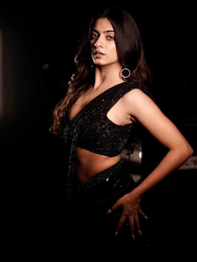 Mahadev And Sons Actress Garvita Sadhwani's Fashion Game Proves She's A Trendsetter - See Pics 982845