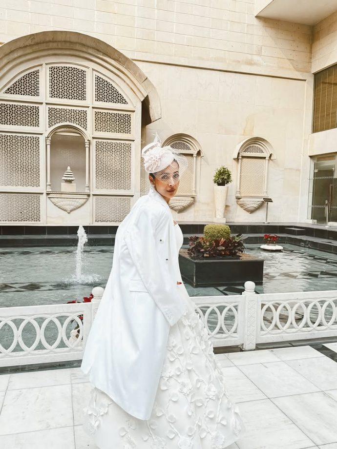 Malaika Arora Redefines Timeless Elegance With a Graceful All-White Look 985226