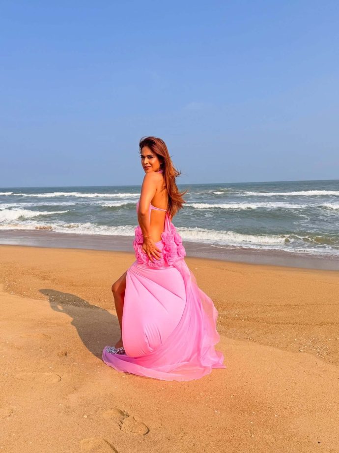 Nia Sharma Raises Heat In Pink Backless Gown, Her Stunning Pictures Create Buzz 984319