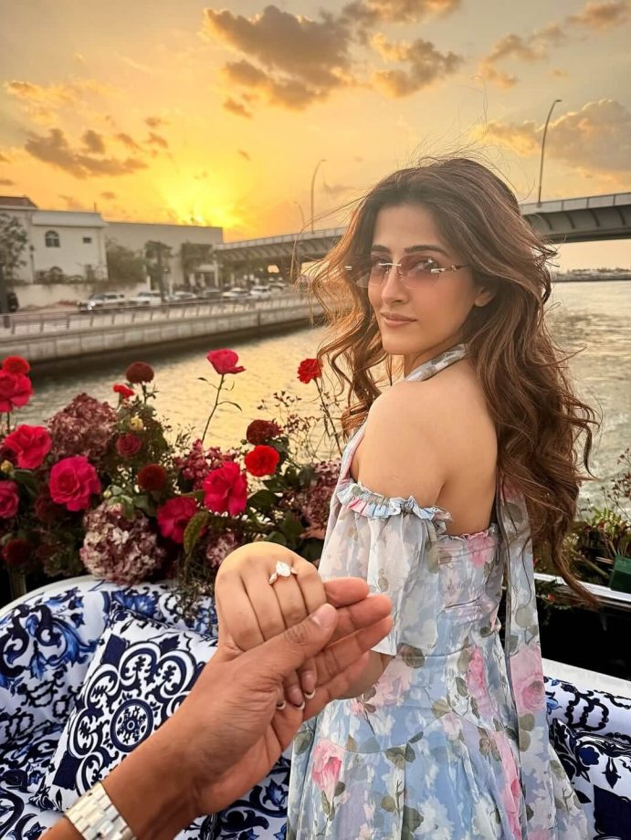 Nupur Sanon’s Rs 832,337 + Engagement Ring Is All About Vintage Charm 981913