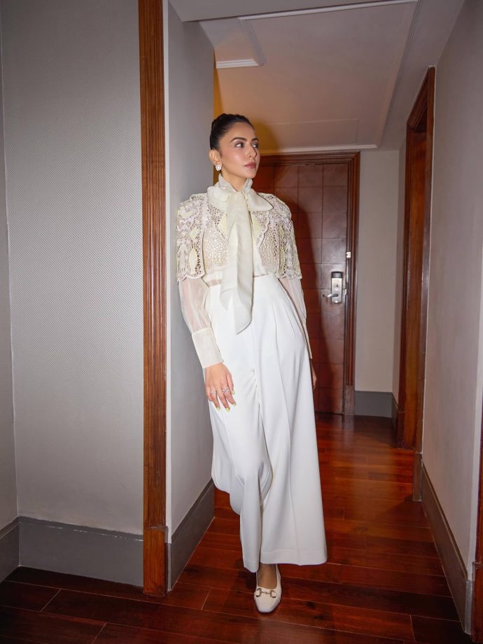 Rakul Preet Singh Defines Quiet Elegance 981811