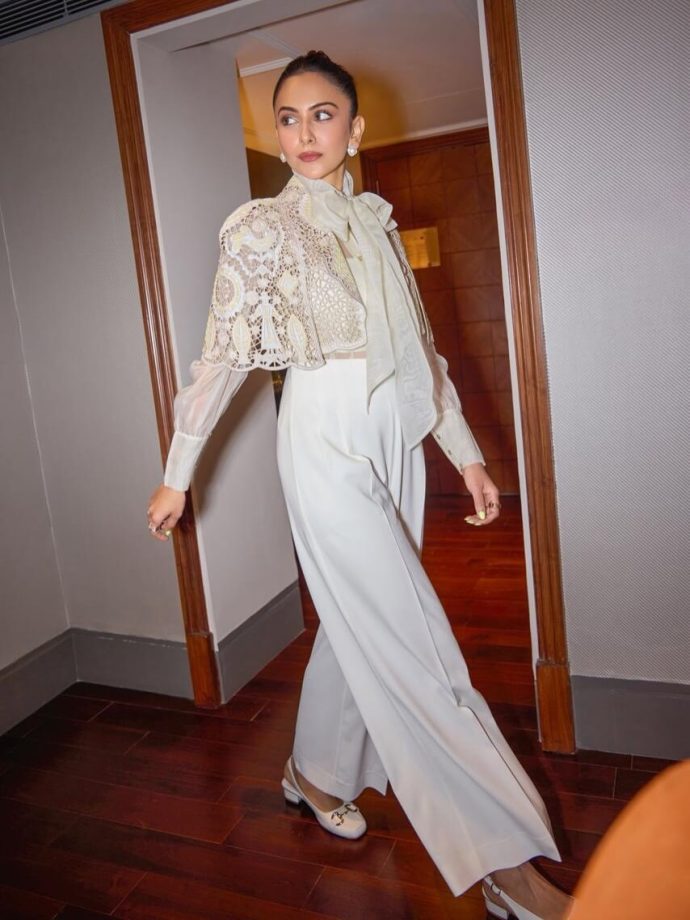 Rakul Preet Singh Defines Quiet Elegance 981809