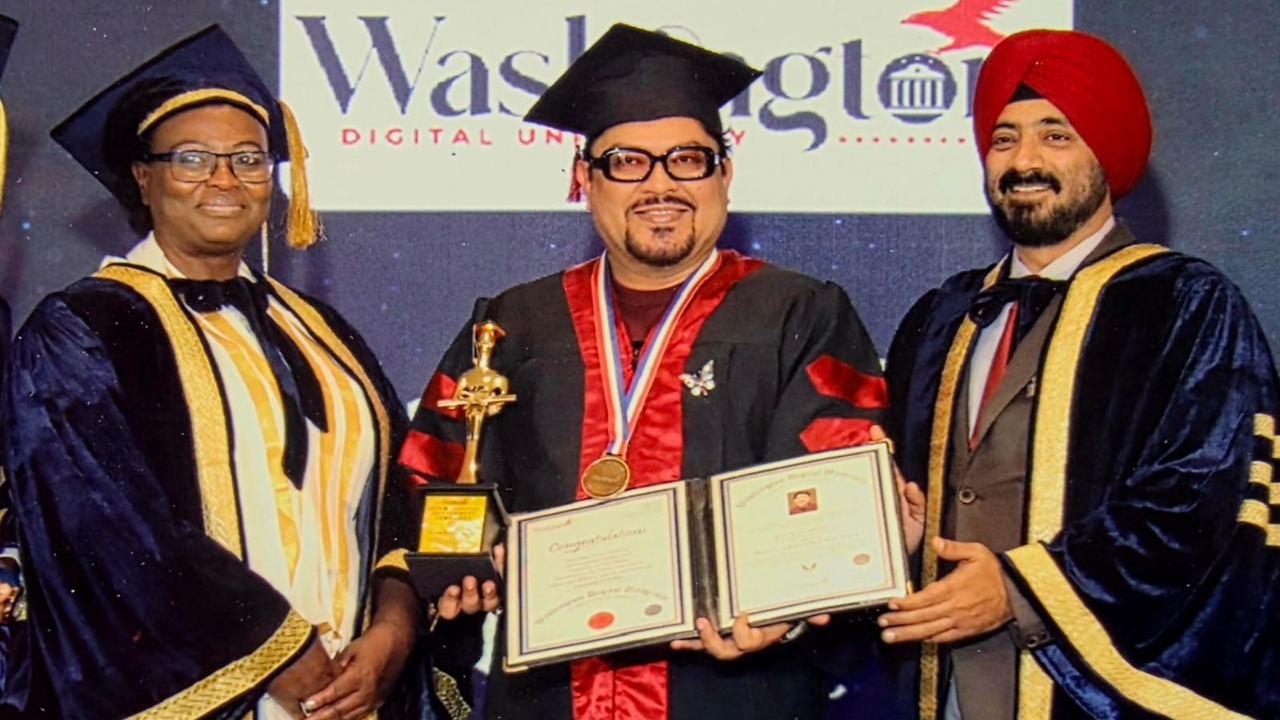 Ram Kamal Mukherjee receives Honorary Doctorate from Washington Digital University, for journalism and filmmaking. 985049