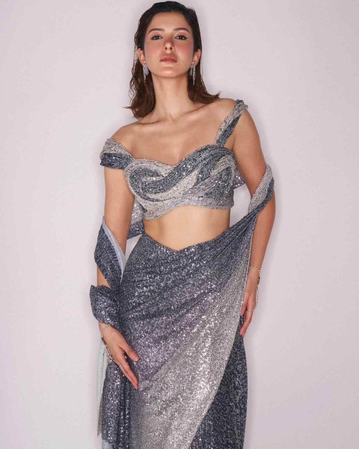 Shanaya Kapoor Shines in a Modern Saree Look That Blends Glamour and Grace 983632