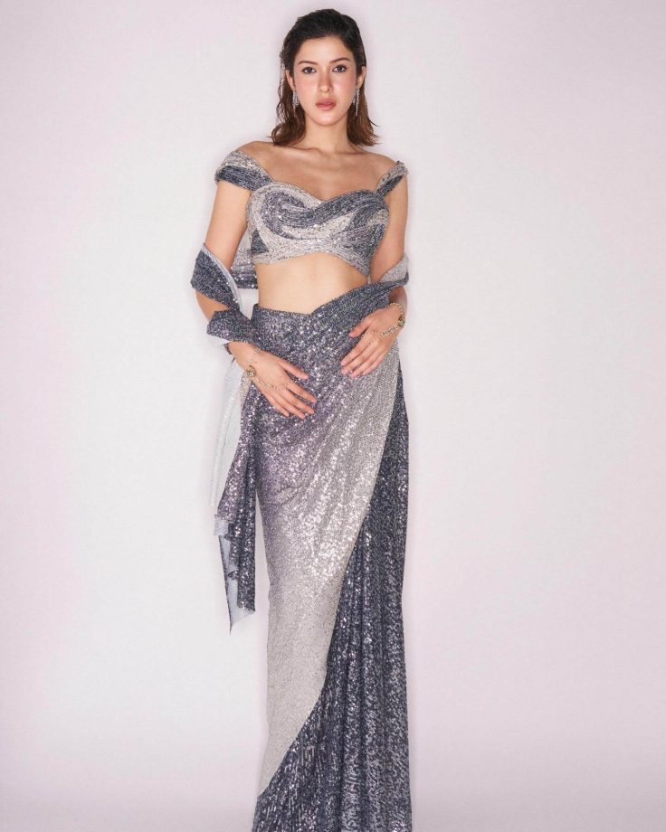 Shanaya Kapoor Shines in a Modern Saree Look That Blends Glamour and Grace 983630