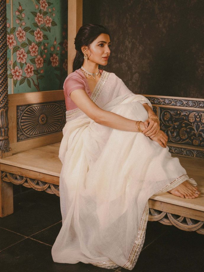 Simplicity Steals The Show! Samantha Ruth Prabhu's White Saree Look Inspired By Bapu Bomma Art 982817
