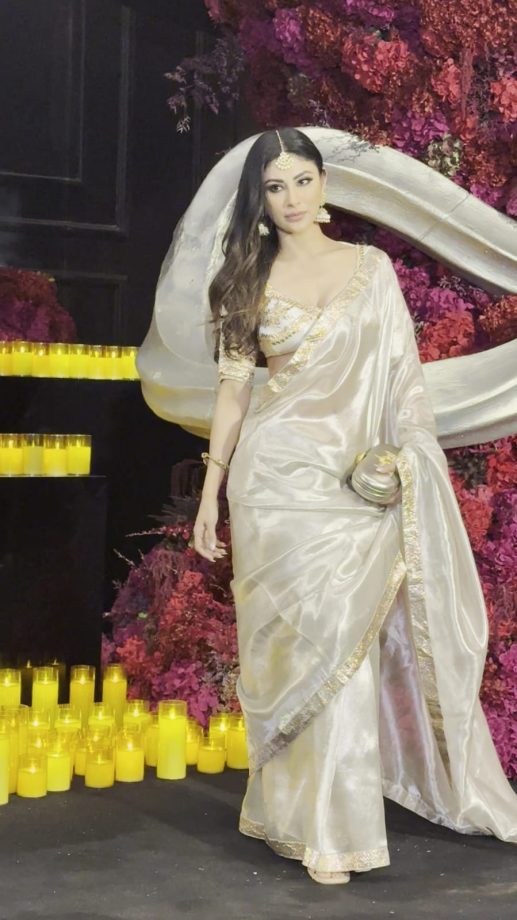 Stebin Ben and Nupur Sanon’s Wedding Reception at St. Regis: Bollywood Stars Grace the Evening 983152