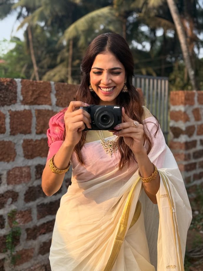 Stunning Malavika Mohanan Highlights Cultural Legacy: Find Out 985091