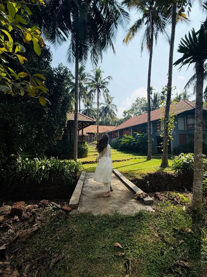 Stunning Malavika Mohanan Highlights Cultural Legacy: Find Out 985085