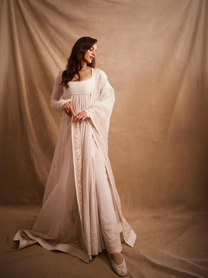 Tripti Dimri Looks Graceful in a Soft Ivory Outfit 985267