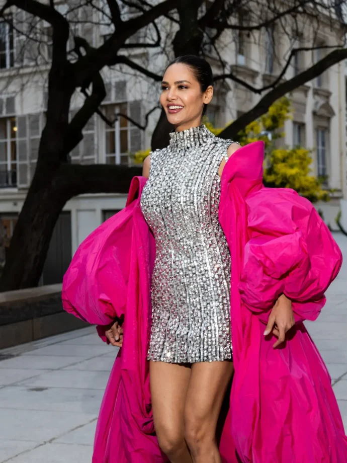 Turning Up the Heat! Esha Gupta's Bodycon Pop Style Steals The Spotlight At Couture Week 2026 984819