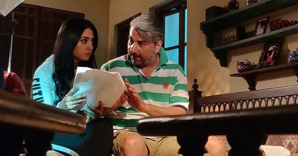 Vanshaj Fame Anjali Tatrari Calls Varun Badola A Dad-Like Figure, Says 