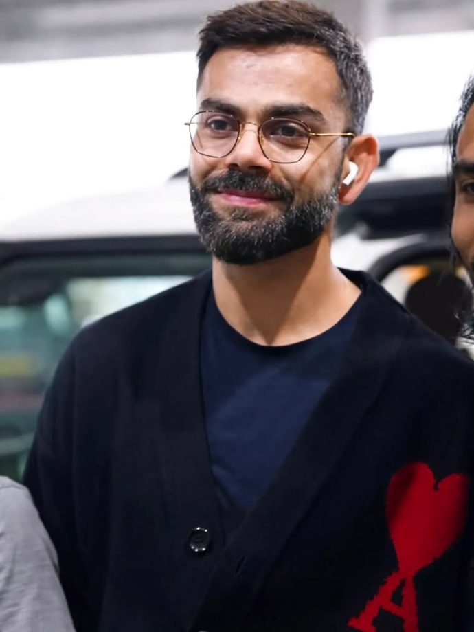 Virat Kohli’s Solo Airport Appearance Sparks Buzz, ‘A’ on His Sweater Melts Hearts 982377