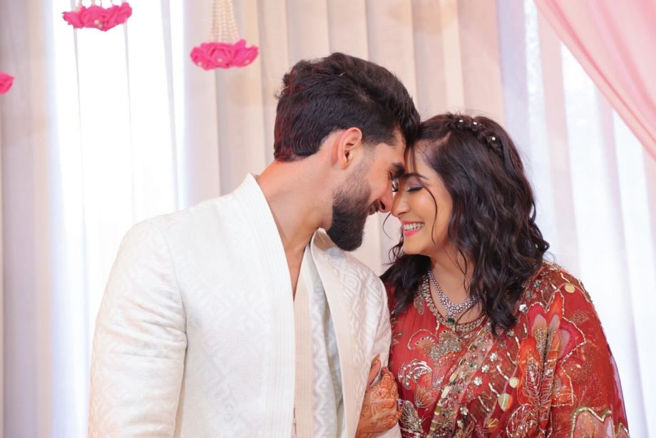 Wedding Bells Ring For Ganga Mai Ki Betiyan's Srishti Jain; Actress Shares Happy News With Fiance Shrey Gupta 984103