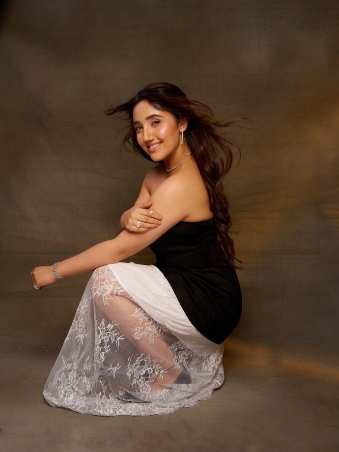 Ashnoor Kaur Looks Beautiful in Black and White Off-Shoulder Dress 988997