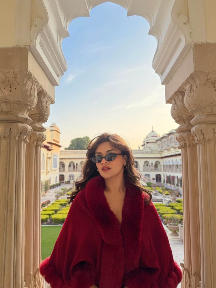 Avneet Kaur Brings Royal Charm to Jaipur With Her Winter Fashion Look 987031