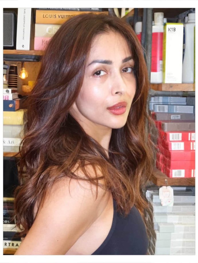 Chop Chop! Malaika Arora Welcomes 2026 with a Fresh Hairstyle 985939