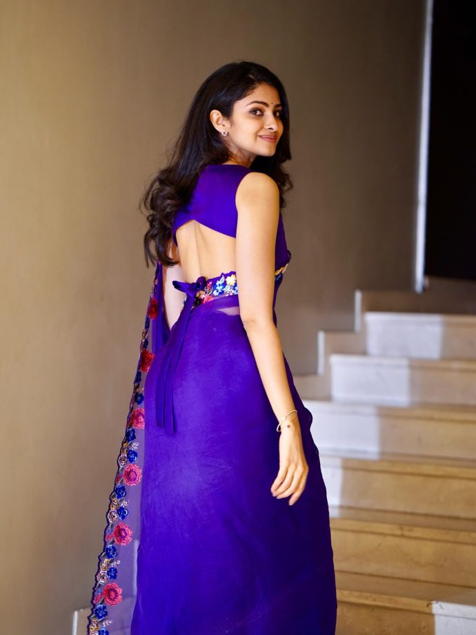 Couple Friendly Film Actress Manasa Varanasi Slays In Her Bold Saree Look During Movie Promotions 986001