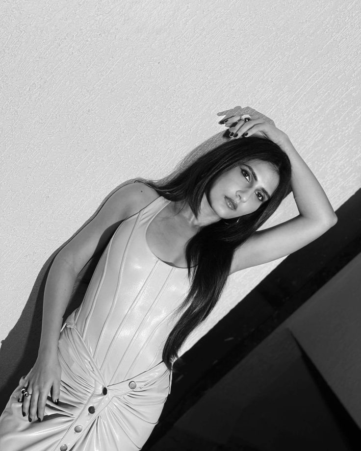 Fatima Sana Shaikh Makes a Strong Fashion Statement in a Sleek Monochrome Look 986995