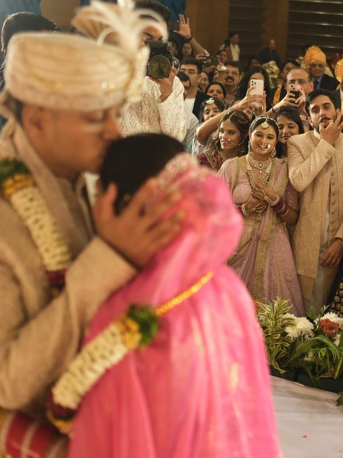 Gamer Chirag Nangru Gets Married To GF Snigdha In Traditional Ceremony, Makes A Heartfelt Promise - See Here! 987601