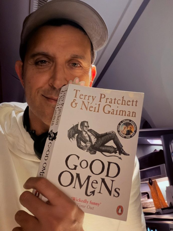 Hrithik Roshan’s Viral “Angel of Death” Post Sparks Speculation Among Fans 985836