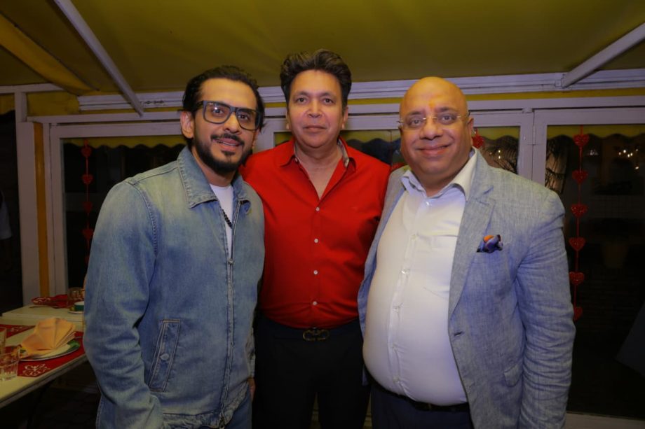 In Pics: Media doyen Dr Annurag Batra hosts intimate gathering of industry leaders for Sir Martin Sorrell 987506