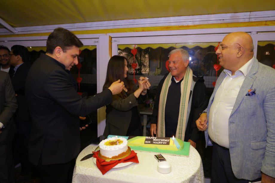 In Pics: Media doyen Dr Annurag Batra hosts intimate gathering of industry leaders for Sir Martin Sorrell 987513