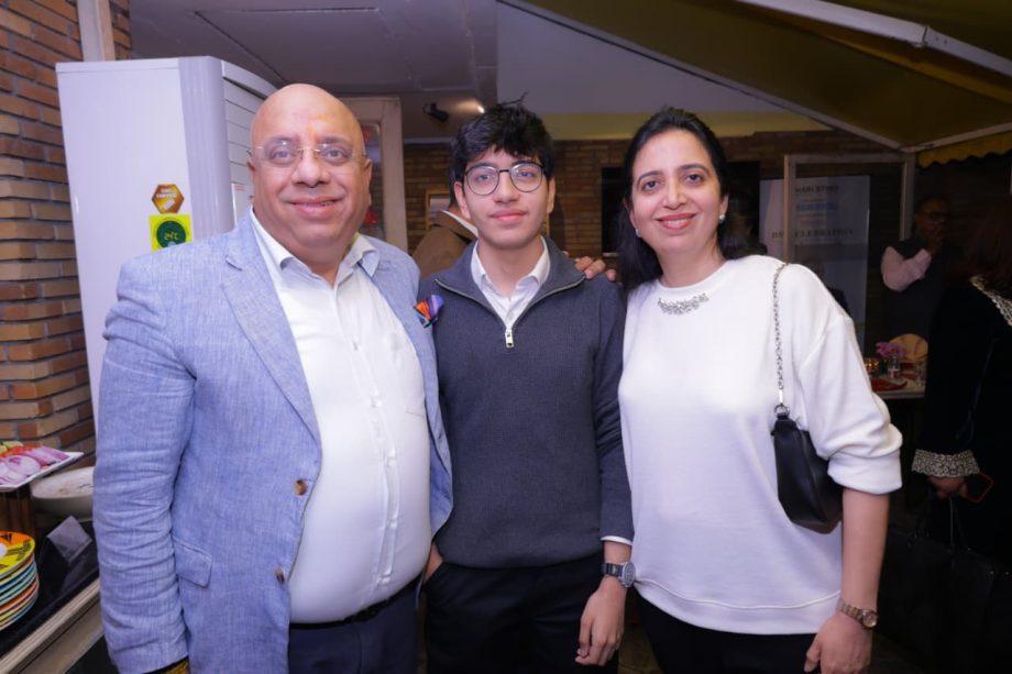 In Pics: Media doyen Dr Annurag Batra hosts intimate gathering of industry leaders for Sir Martin Sorrell 987515