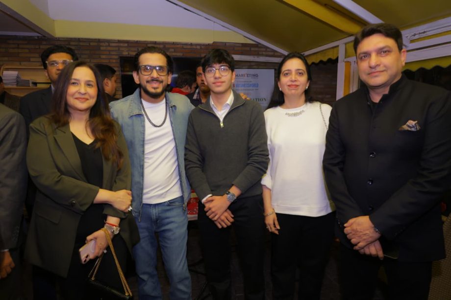 In Pics: Media doyen Dr Annurag Batra hosts intimate gathering of industry leaders for Sir Martin Sorrell 987516