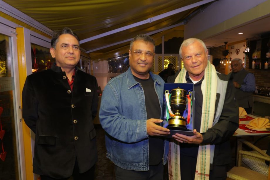 In Pics: Media doyen Dr Annurag Batra hosts intimate gathering of industry leaders for Sir Martin Sorrell 987519