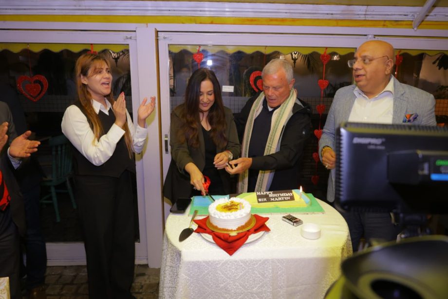 In Pics: Media doyen Dr Annurag Batra hosts intimate gathering of industry leaders for Sir Martin Sorrell 987520