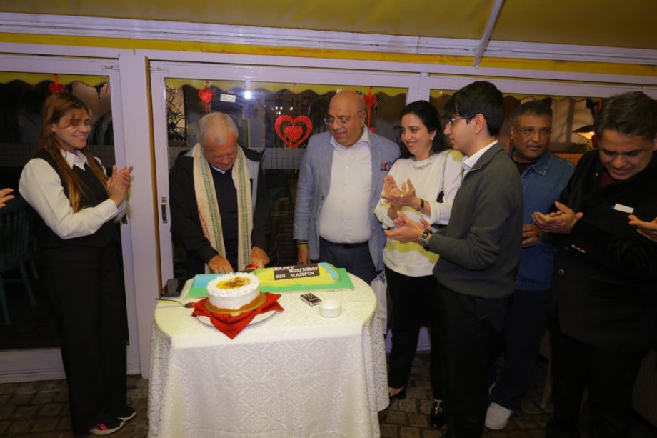 In Pics: Media doyen Dr Annurag Batra hosts intimate gathering of industry leaders for Sir Martin Sorrell 987535