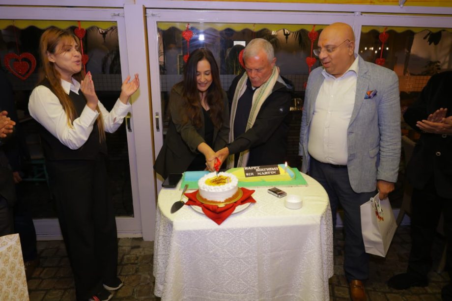 In Pics: Media doyen Dr Annurag Batra hosts intimate gathering of industry leaders for Sir Martin Sorrell 987542