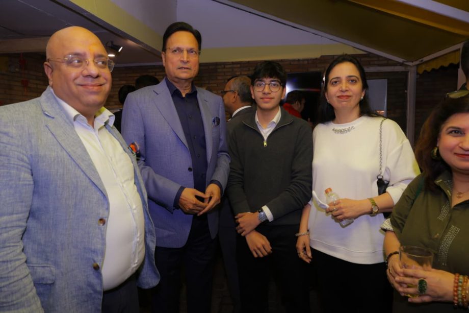 In Pics: Media doyen Dr Annurag Batra hosts intimate gathering of industry leaders for Sir Martin Sorrell 987543
