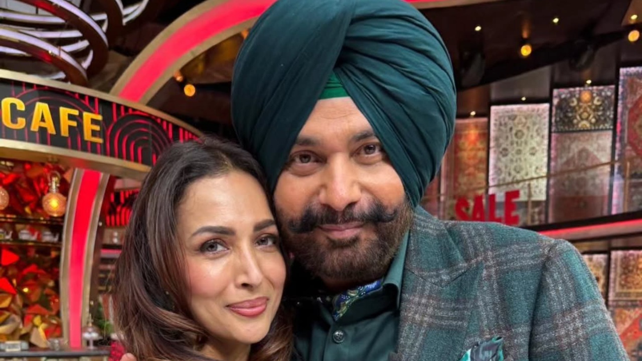 Kapil Sharma Show: Navjot Singh Sidhu Calls Malaika Arora "Queen Of Hearts", Harbhajan Singh Reacts 989139