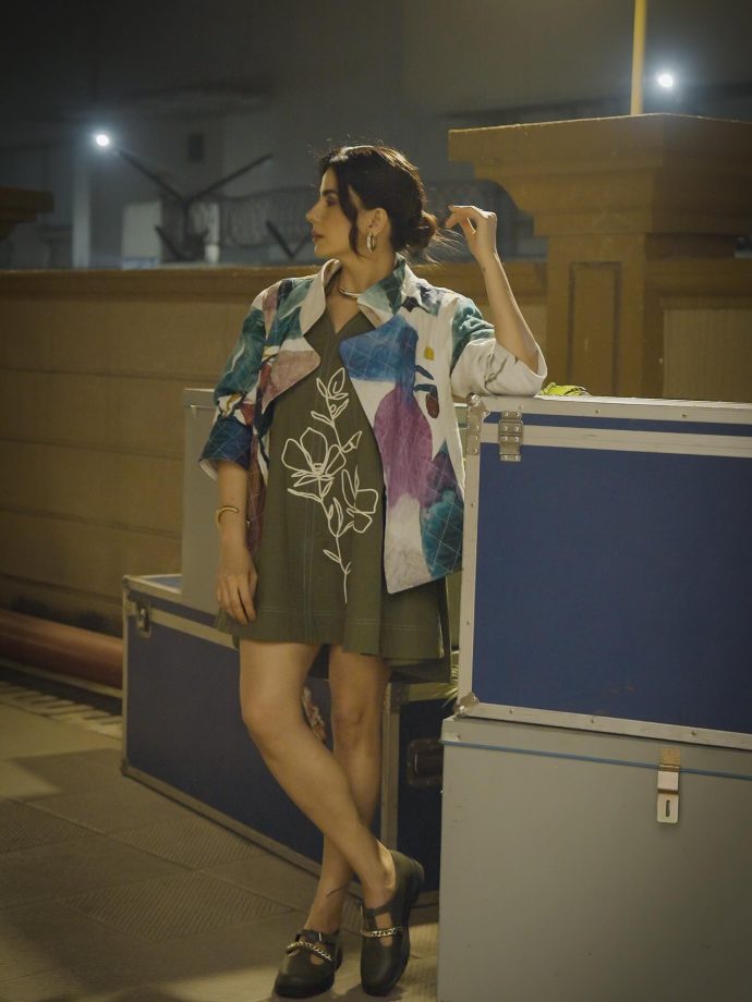 Kirti Kulhari Nails Easy Chic With a No-Fuss, Modern Outfit 987113