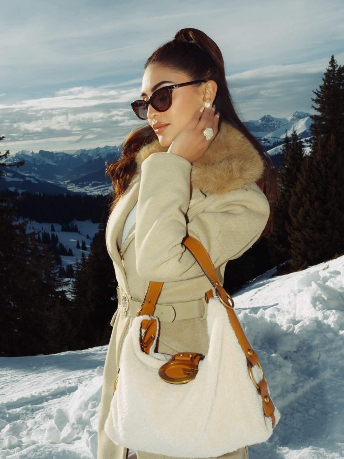 Krystle D’Souza Stuns in Chic Cream Ensemble 987169