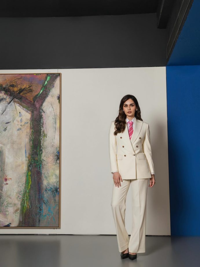 Manushi Chhillar Turns a Classic Suit into a Style Statement 987133