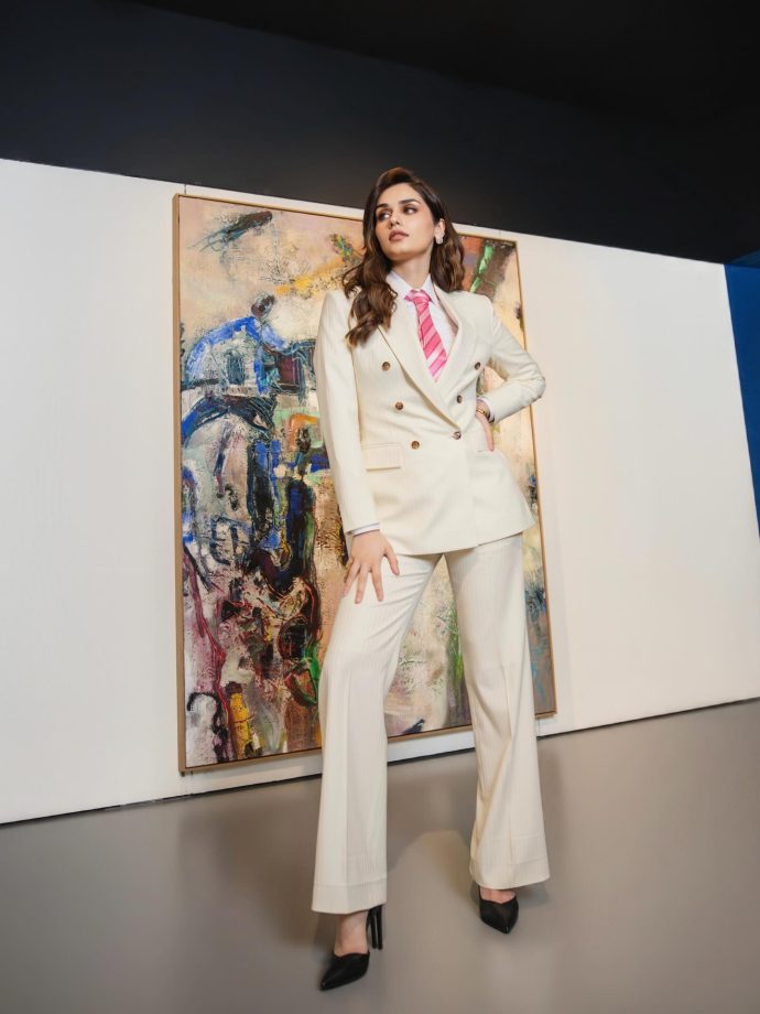 Manushi Chhillar Turns a Classic Suit into a Style Statement 987134