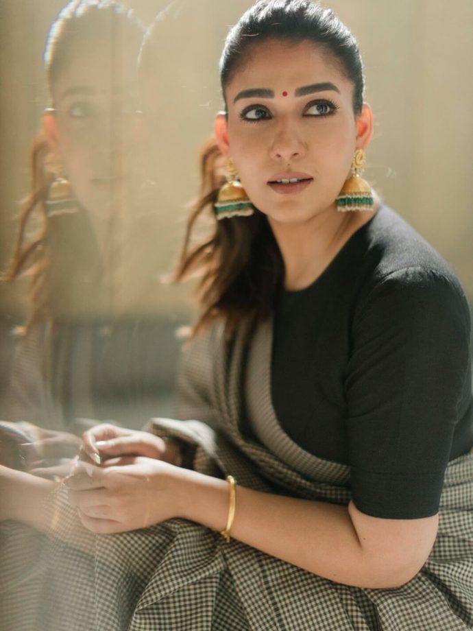 Nayanthara Redefines Tradition With A Chic Checked Black Saree Look – Take Notes 987793