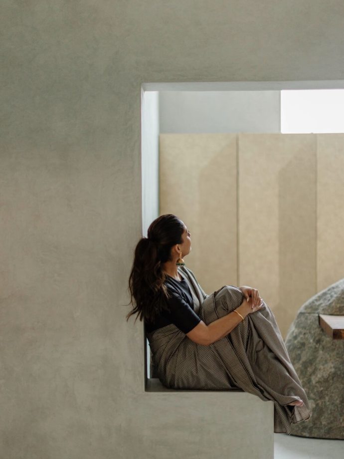 Nayanthara Redefines Tradition With A Chic Checked Black Saree Look – Take Notes 987795