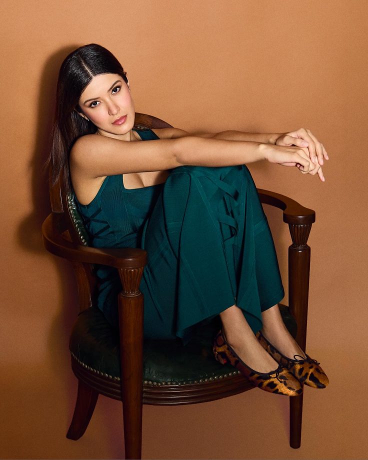 Shanaya Kapoor Keeps It Simple And Stunning In Green 988971