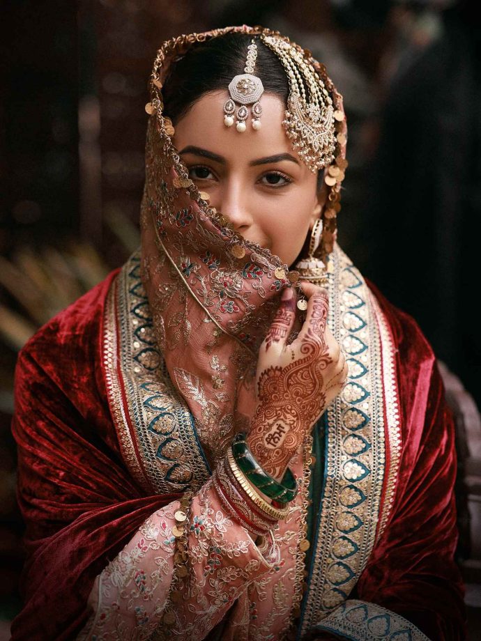 Shehnaaz Gill Unveils First Look Of Romantic Drama ‘Ishqnama’, Set For July 2026 Release 986799