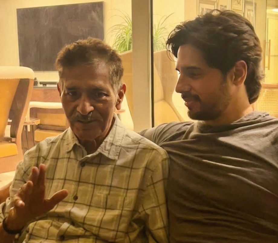 Sidharth Malhotra's father, Sunil Malhotra passes away; actor says 