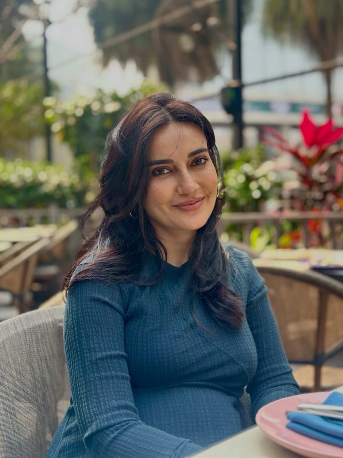 Surbhi Jyoti Flaunts Baby Bump For The 1st Time With Sumit Suri, Naagin Co-star Anita Hassanandani React 987382